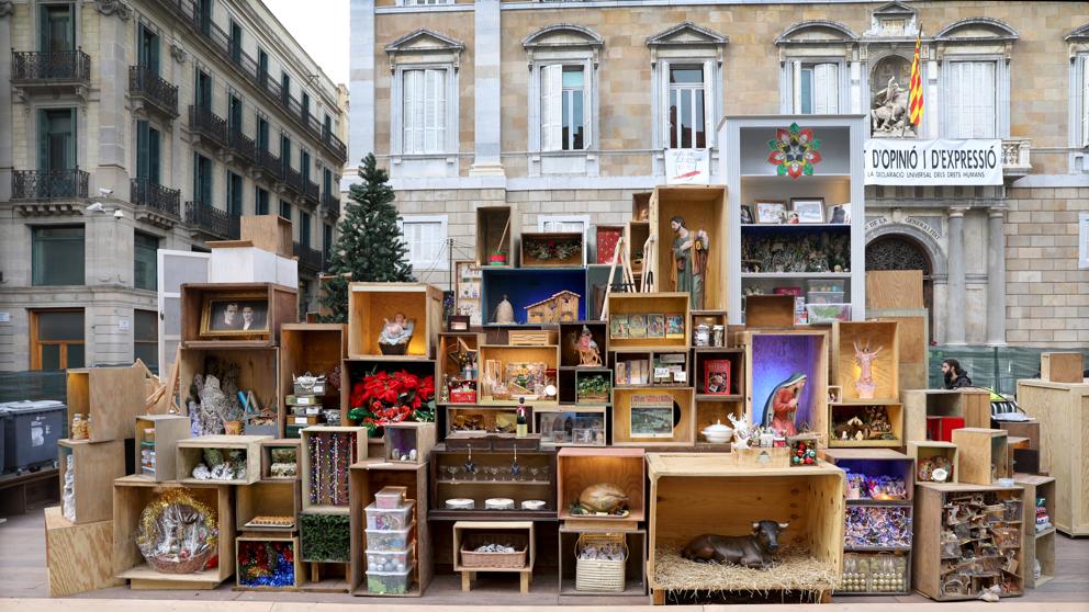 La política contamina la Navidad: del Baltasar blanco de Vox al Belén de Colau 3 Moncloa VOX Navidad