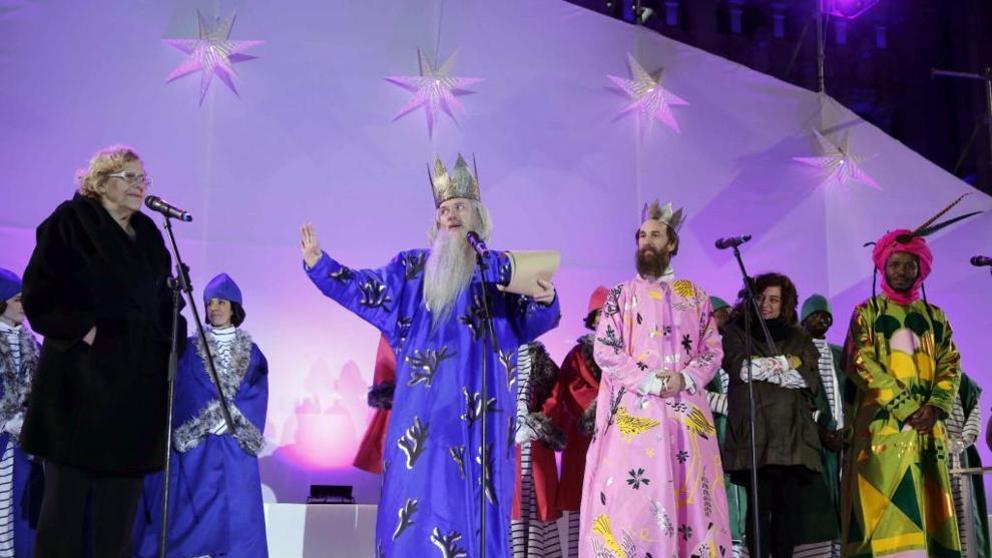 La política contamina la Navidad: del Baltasar blanco de Vox al Belén de Colau 5 Moncloa Navidad Vox