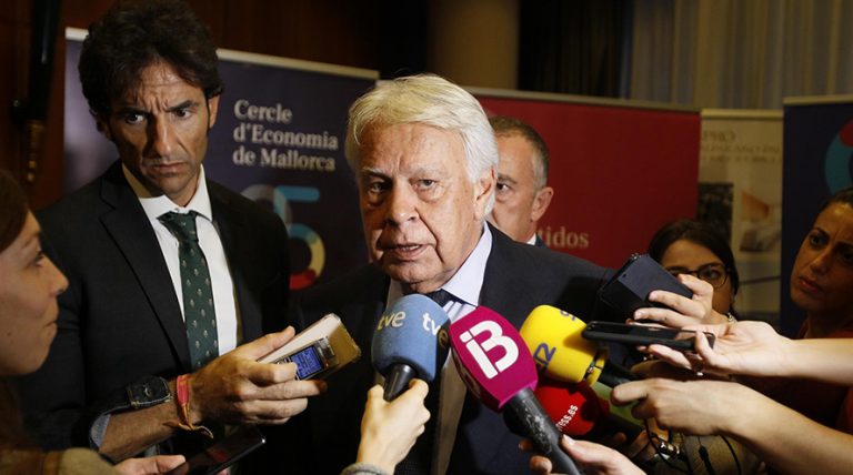 Felipe González ve a Guaidó como «único representante» de Venezuela