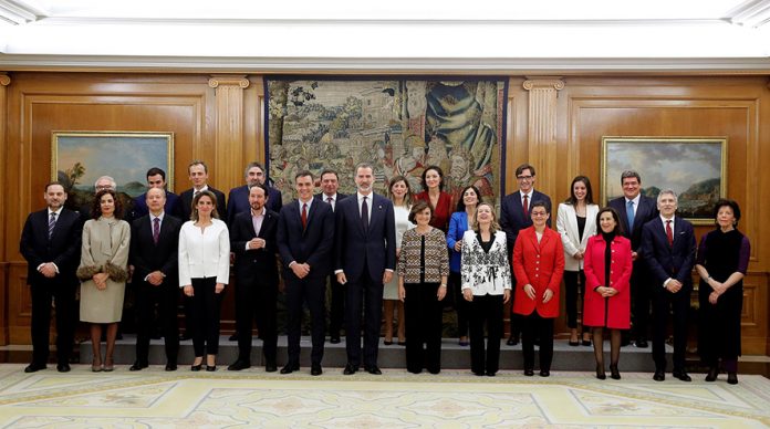 ministros-renuncia-escano