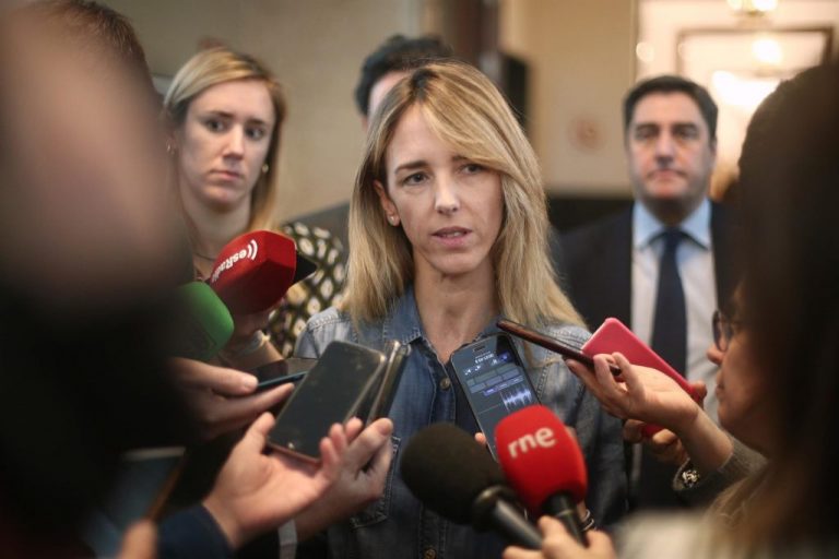 PP se querellará contra Torrent y la Mesa del Parlament por desobedecer a la JEC