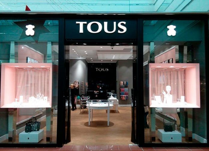 Tous