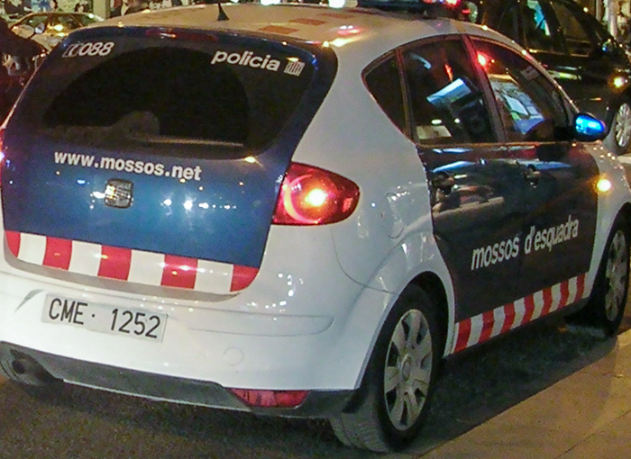 Los Mossos d'Esquadra detienen en Barcelona a un joven por matar a su hija y su mujer