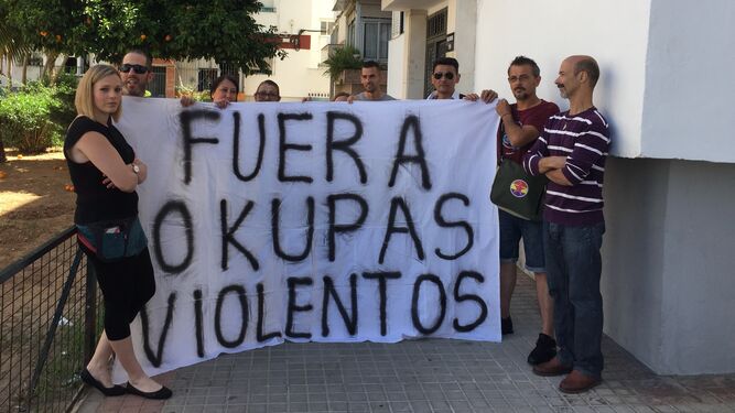 okupas
