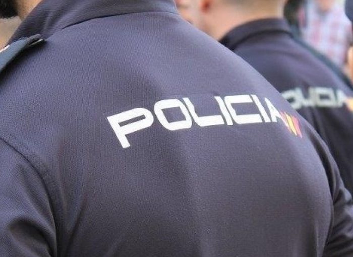 Valencia: Una patrulla salva a un bebé en parada cardiorrespiratoria 1 Moncloa Un bebé de menos de dos meses fue salvado por una patrulla de la Policía Nacional cuando se encontraba en parada cardiorrespiratoria