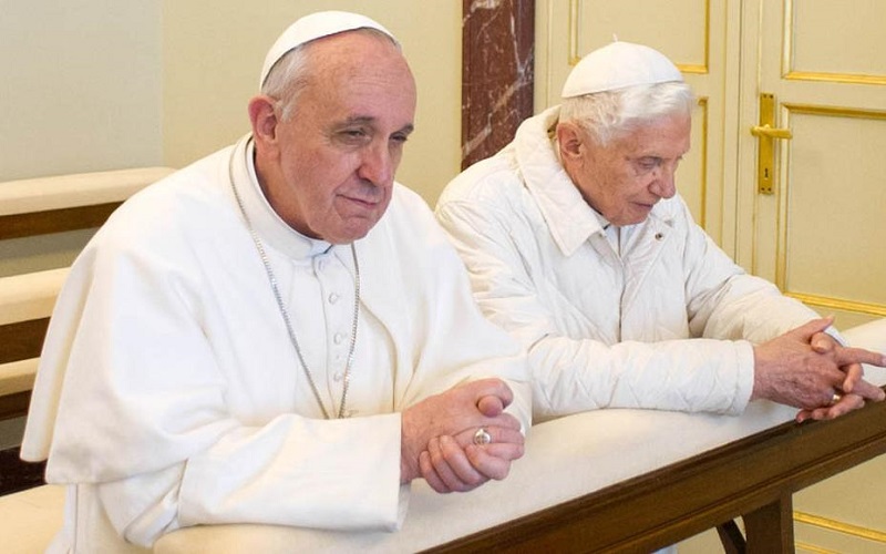 El año del Papa Francisco: salud, viajes y su lucha por controlar el Opus 2 Moncloa Benedicto XVI y Francisco.