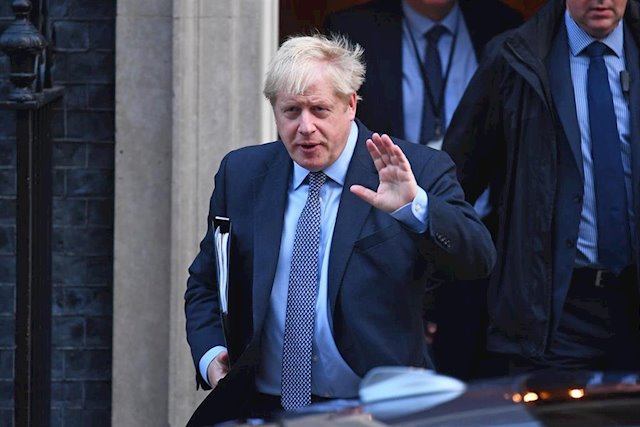 Boris Johnson, de pasar del coronavirus a contagiarse