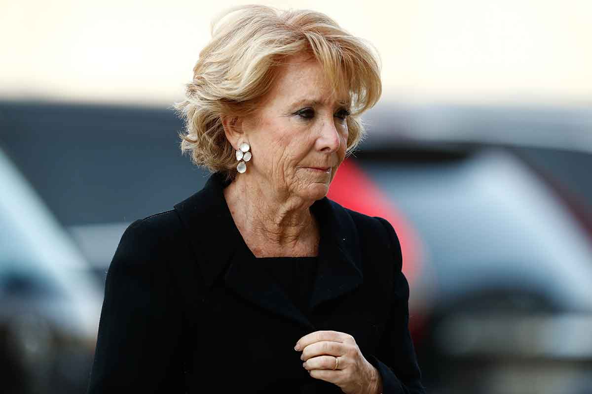 Esperanza Aguirre defiende la presunción de inocencia de la pareja de Ayuso