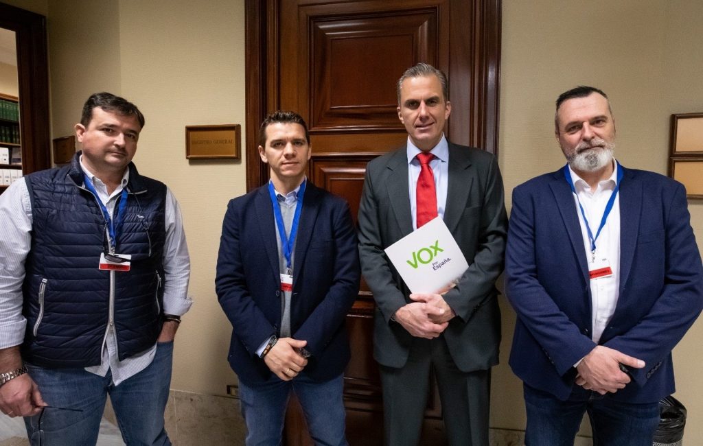 Vox congreso ley Jusapol equiparación salarial