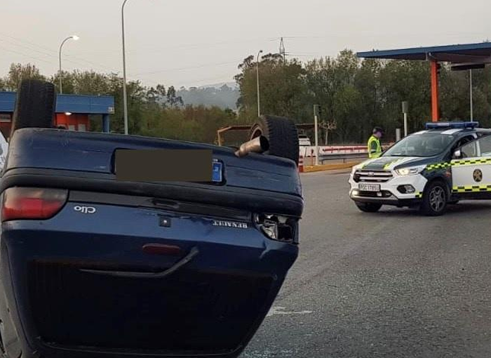 La Guardia Civil detiene a un conductor en Baiona tras saltarse un control en la autopista