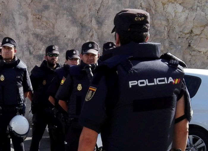 Cae un grupo que estafó más de 175.000 euros a empresas y financieras 1 Moncloa La Policía detiene un grupo criminal dedicado a estafar a empresas y financieras