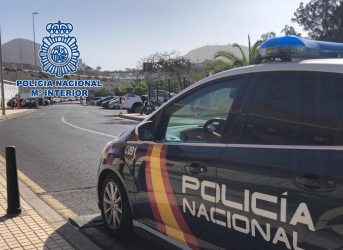 Multada con 720€ por desobedecer e insultar a policías en Canarias