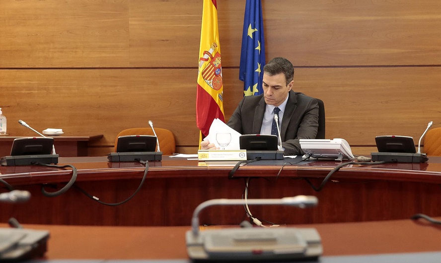 Sánchez rechaza haber actuado tarde y dice que Sanidad alertó a las CCAA del peligro en las residencias