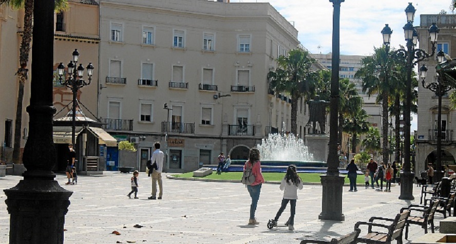 Así serán las fases del desconfinamiento: terrazas, cine y playa