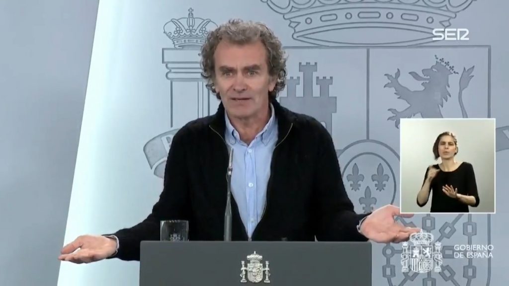 Fernando Simón se convierte en meme: así utilizan su reacción 1 Moncloa EWFFli7VcAMsH7f Moncloa