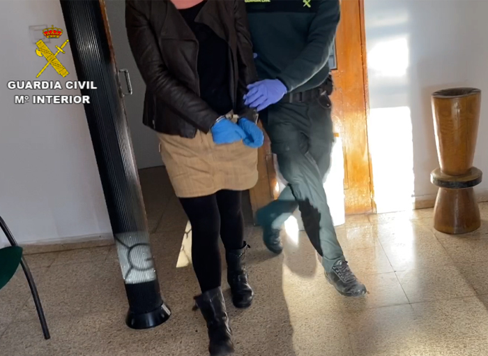 Detenidos por ocupar viviendas vacías durante el confinamiento 1 Moncloa Dos personas detenidas por ocupar viviendas aprovechando el confinamiento por coronavirus en Huesca