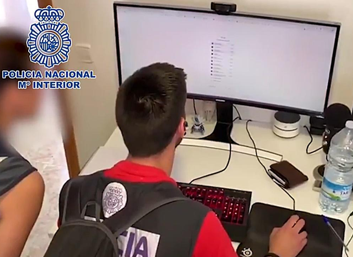 Detenido un joven hacker por realizar numerosos ciberataques a entidades privadas y organismos públicos