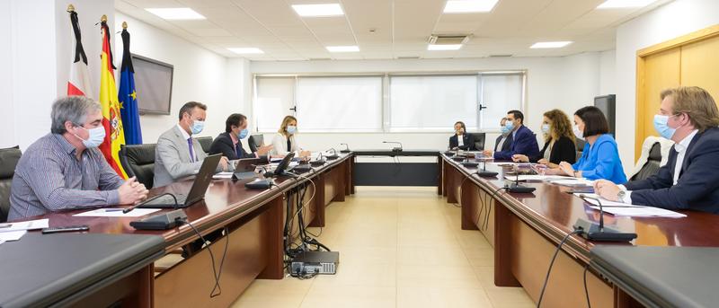 Delegación del Gobierno y la Federación de Municipios de Cantabria (FMC)