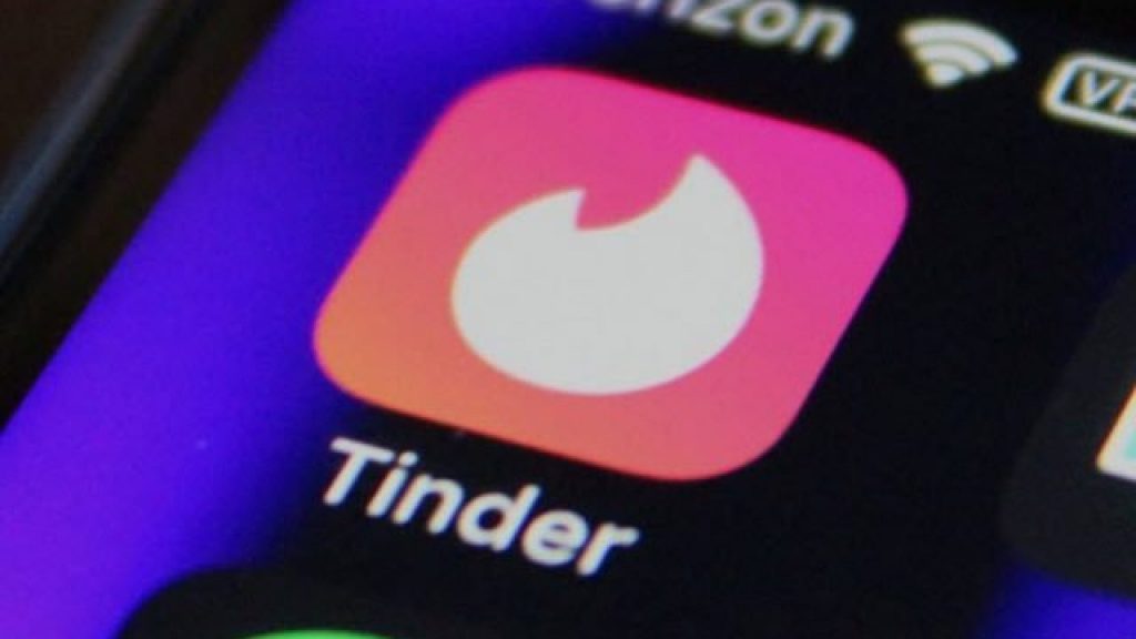 ¡Por fin! Tinder permitirá la opción de hacer videollamadas