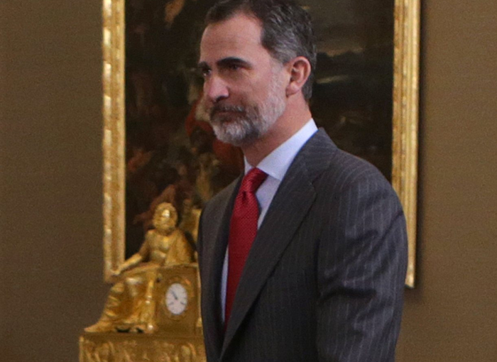 Los miembros de la Casa Real han sufrido caídas y tropezones