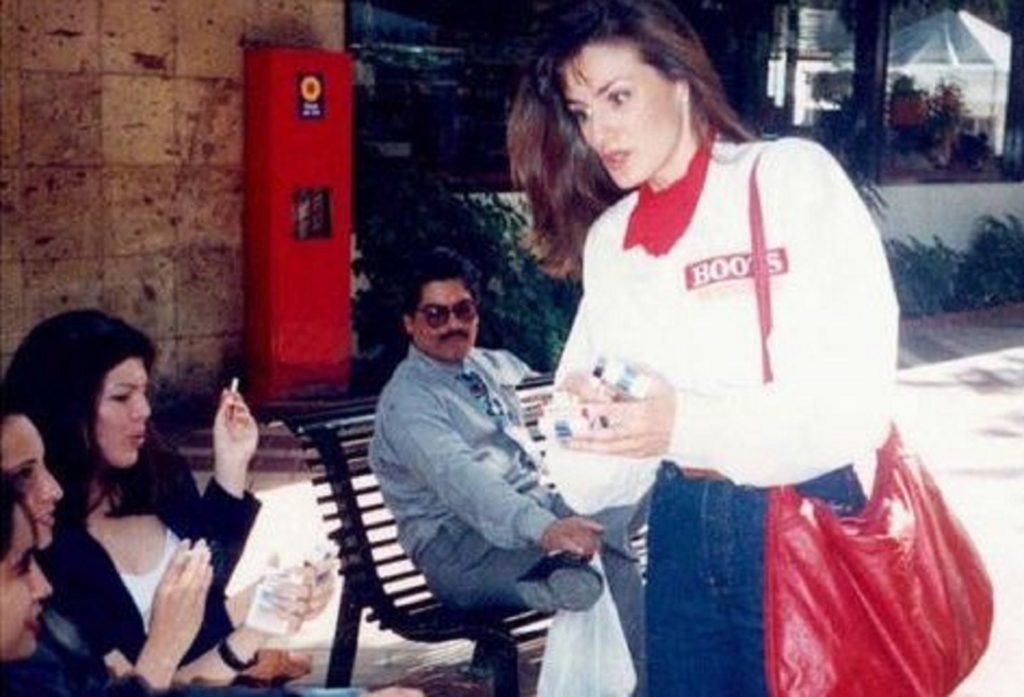 Letizia vendiendo tabaco Moncloa