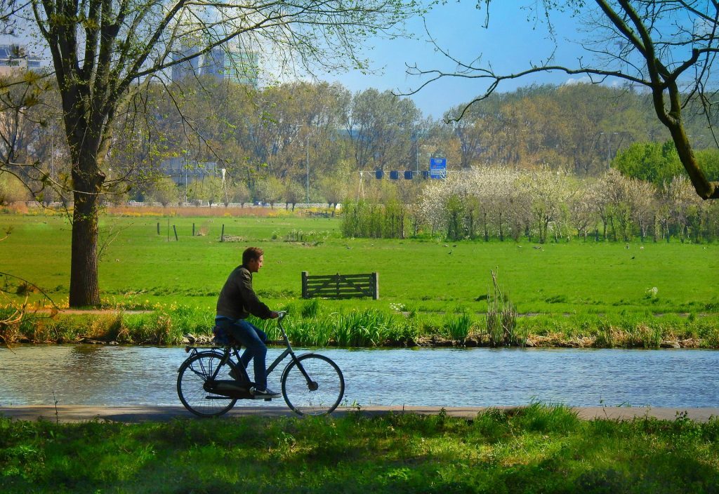 cyclist 5164608 1920 Moncloa