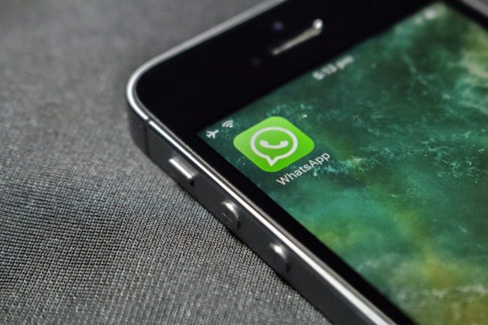 Cómo programar mensajes y escribir por voz en WhatsApp