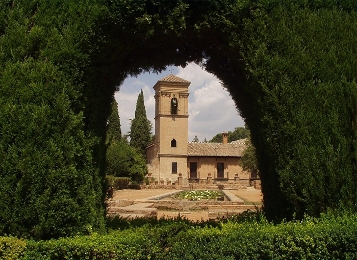 La Alhambra fue blanca