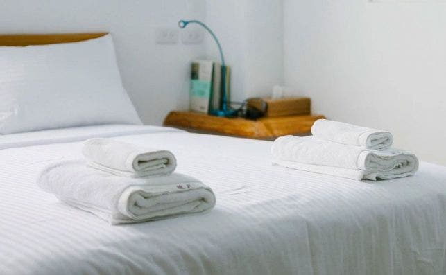 Enfermeros aconsejan no compartir utensilios, usar la mascarilla y reducir el tiempo de las visitas