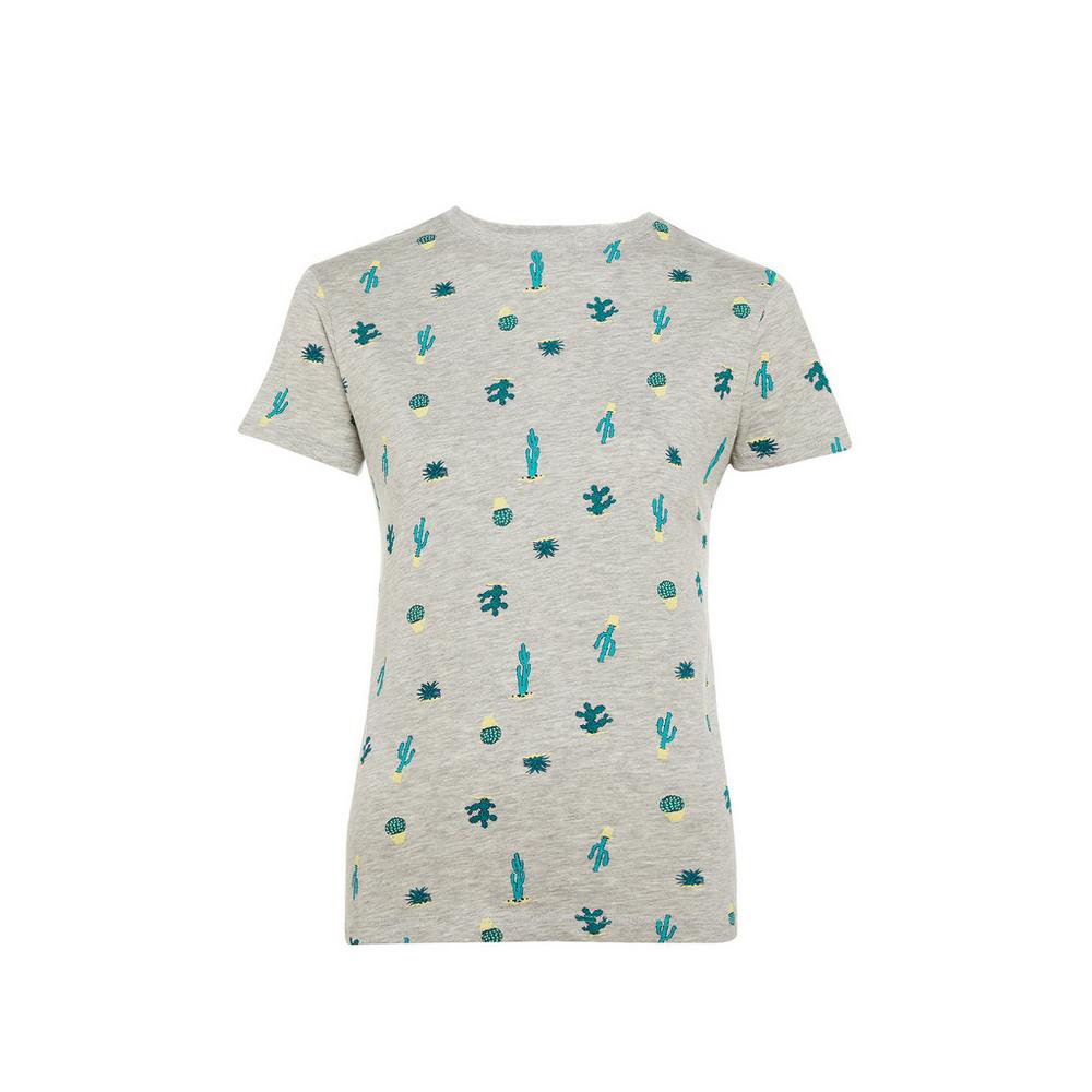 Camiseta gris con estampado de cactus disponible en las tiendas Primark 