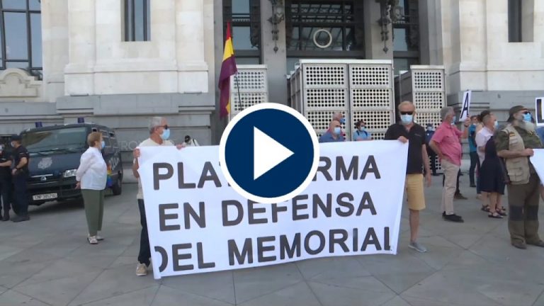 La plataforma en defensa del memorial acusan a Almeida de «volver a asesinar»