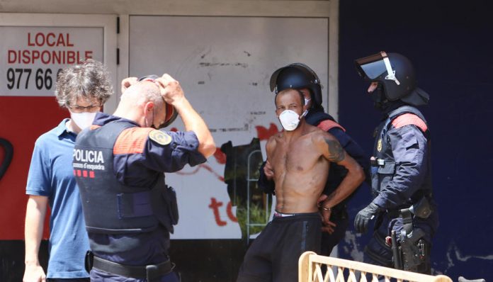 Prisión para el detenido por quemar a su expareja en un piso de El Vendrell