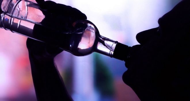 Síntomas que te avisan que tienes un problema con el alcohol