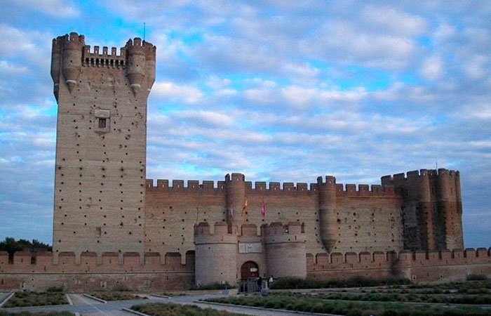 castillo mota tcyl Moncloa