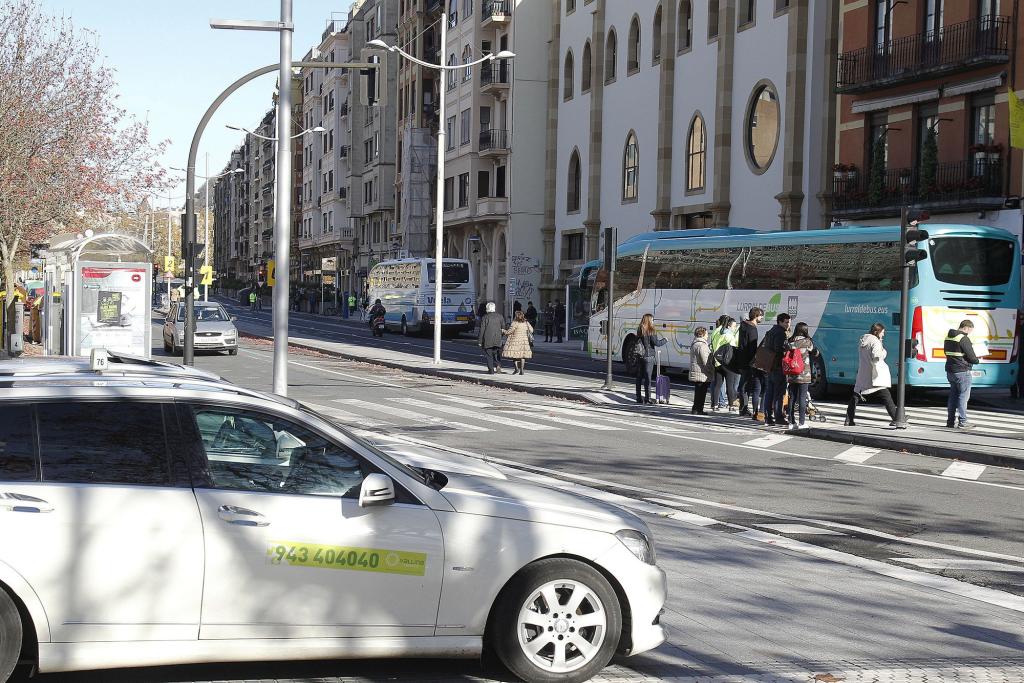 detenido por rociar con sosa cáustica a su expareja y su hija en Sant Feliu