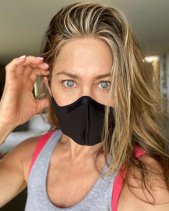 Ester Expósito, Cristina Pedroche y otros famosos que se viralizan por usar mascarillas