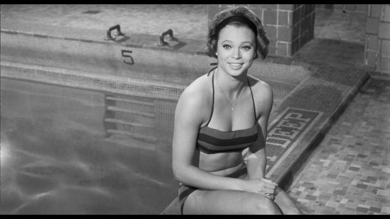 La historia de cómo Elvis Presley fue el amante de la novia de Frank Sinatra 5 Moncloa juliet prowse