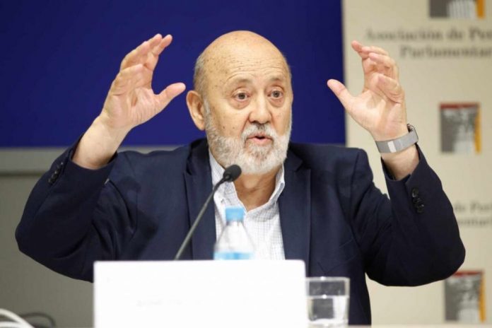 El Senado, presidido por Pedro Rollán, abrirá una comisión de investigación sobre el funcionamiento del CIS