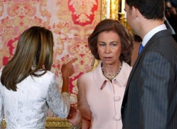 LA CASA REAL TRATA DE OCULTAR LAS BRONCAS DE LETIZIA