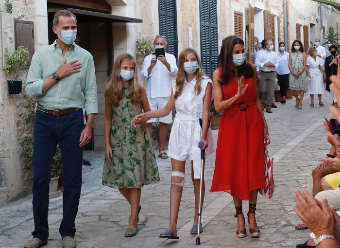 MASCARILLAS QUIRÚRGICAS, LAS PREFERIDAS EN LA CASA REAL