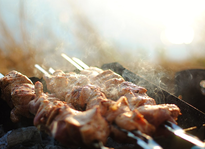 EL ENCENDIDO DE LA BARBACOA