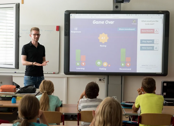 ¿Hay que llevar a los niños al colegio en Septiembre? Consultamos expertos