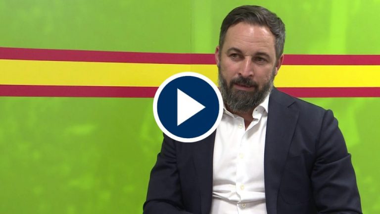 Abascal acusa al ejecutivo de crear una cortina de humo con el Rey emérito Abascal acusa al ejecutivo de crear una cortina de humo con el Rey emérito