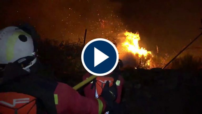 La UME mantiene a raya el incendio de Robledo de Chavela La UME mantiene a raya el incendio de Robledo de Chavela