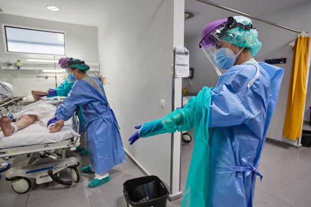Dos pacientes superan el COVID-19 con una terapia celular de cáncer infantil
