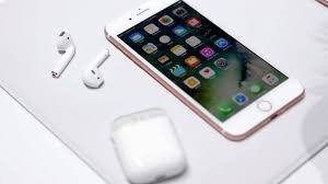 Por qué no deberías reservar un smartphone antes de su lanzamiento (ni siquiera un iPhone) 3 Moncloa Comprarte un iPhone sin verlo