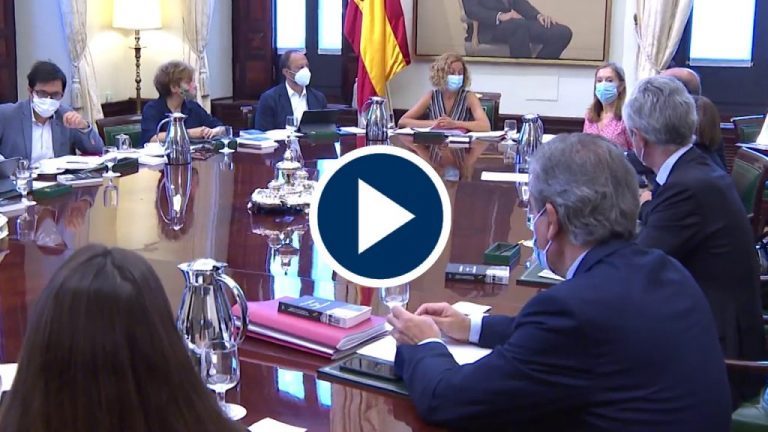 La mesa del congreso se ha reunido este miércoles para tratar varios temas La mesa del congreso se ha reunido este miércoles para tratar varios temas