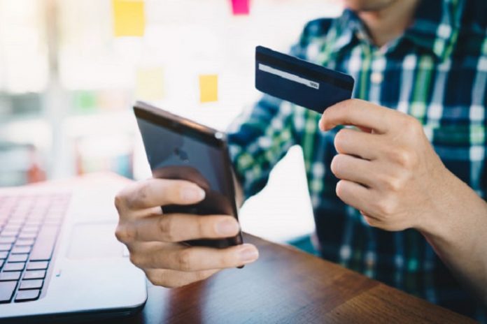 Por qué no deberías reservar un smartphone antes de su lanzamiento (ni siquiera un iPhone)