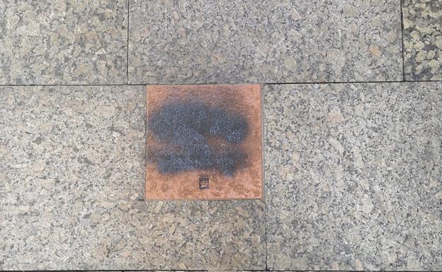 Vuelven a atacar en San Sebastián la placa en recuerdo de Gregorio Ordóñez