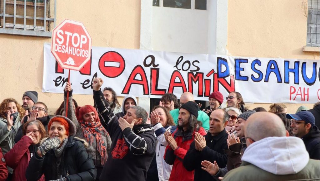 Gobierno destinará 1.100 euros mensuales a desahuciados y otros colectivos vulnerables